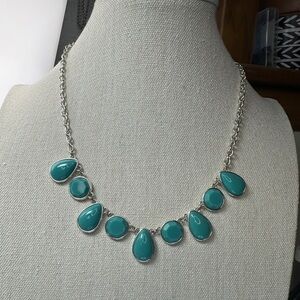 Liz Claiborne Statement Necklace Silver Tone with Teal‎